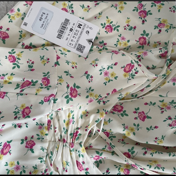 Brand New Zara Floral Dress - Picture 4 of 5